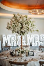 LED Mr & Mrs Sign